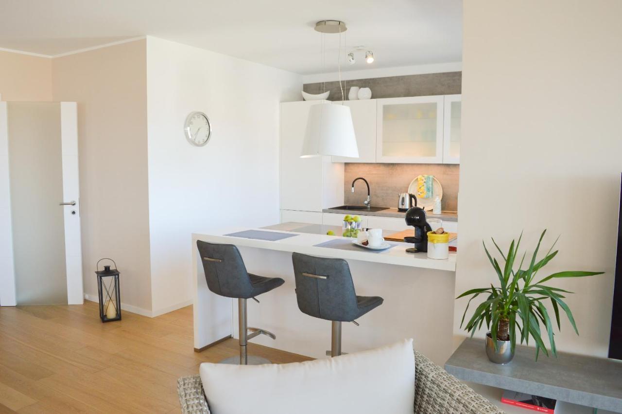 Rova Apartment Malinska Exterior photo